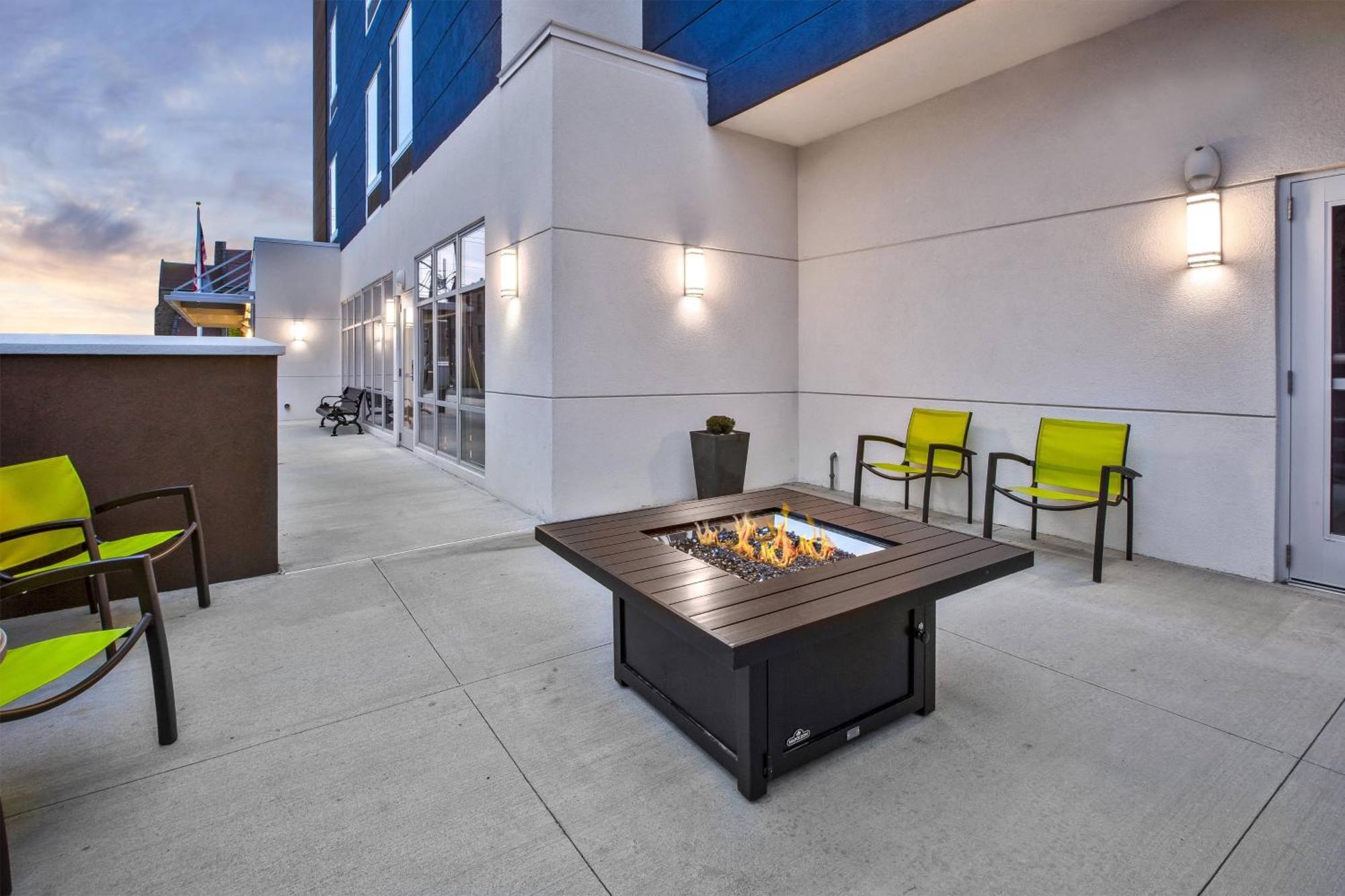 Springhill Suites By Marriott Pittsburgh Butler/Centre City Buitenkant foto