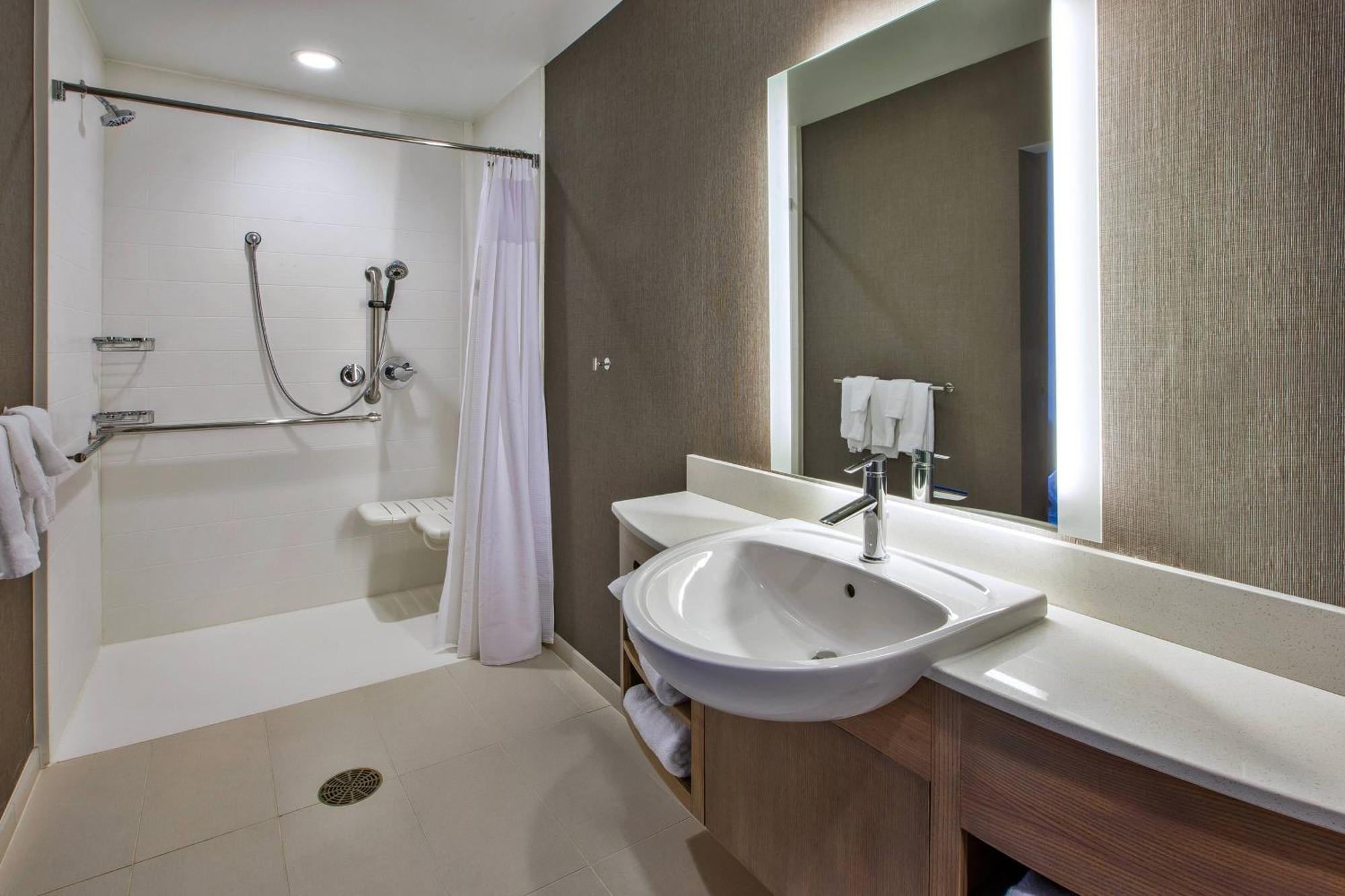 Springhill Suites By Marriott Pittsburgh Butler/Centre City Buitenkant foto